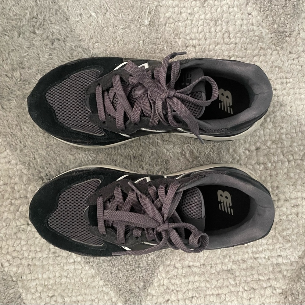 New balance 57/40  size 7.5 WOMENS
